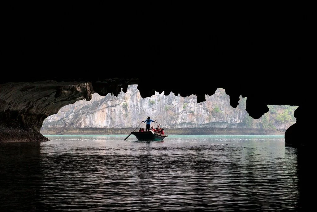 Dark-And-Light-Cave-1
